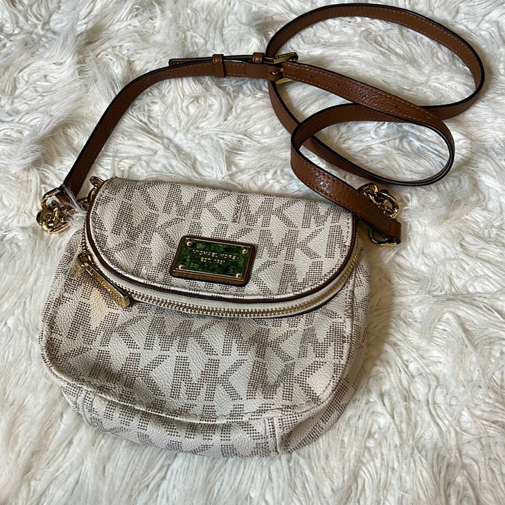 Michael Kors MK Monogram Crossbody